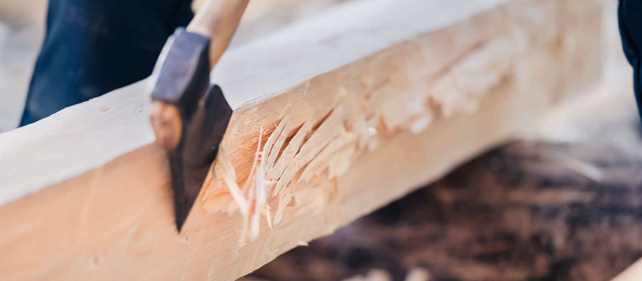 timring-knuttimra-kurs-workshop-ur-skogen-i-handen-fred-lagnemar-historiska-handverktyg